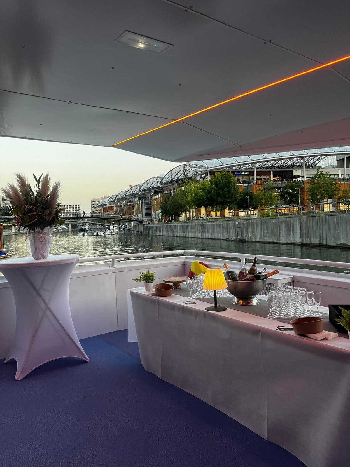 Péniche - Confluence - Lyon - Fleuv