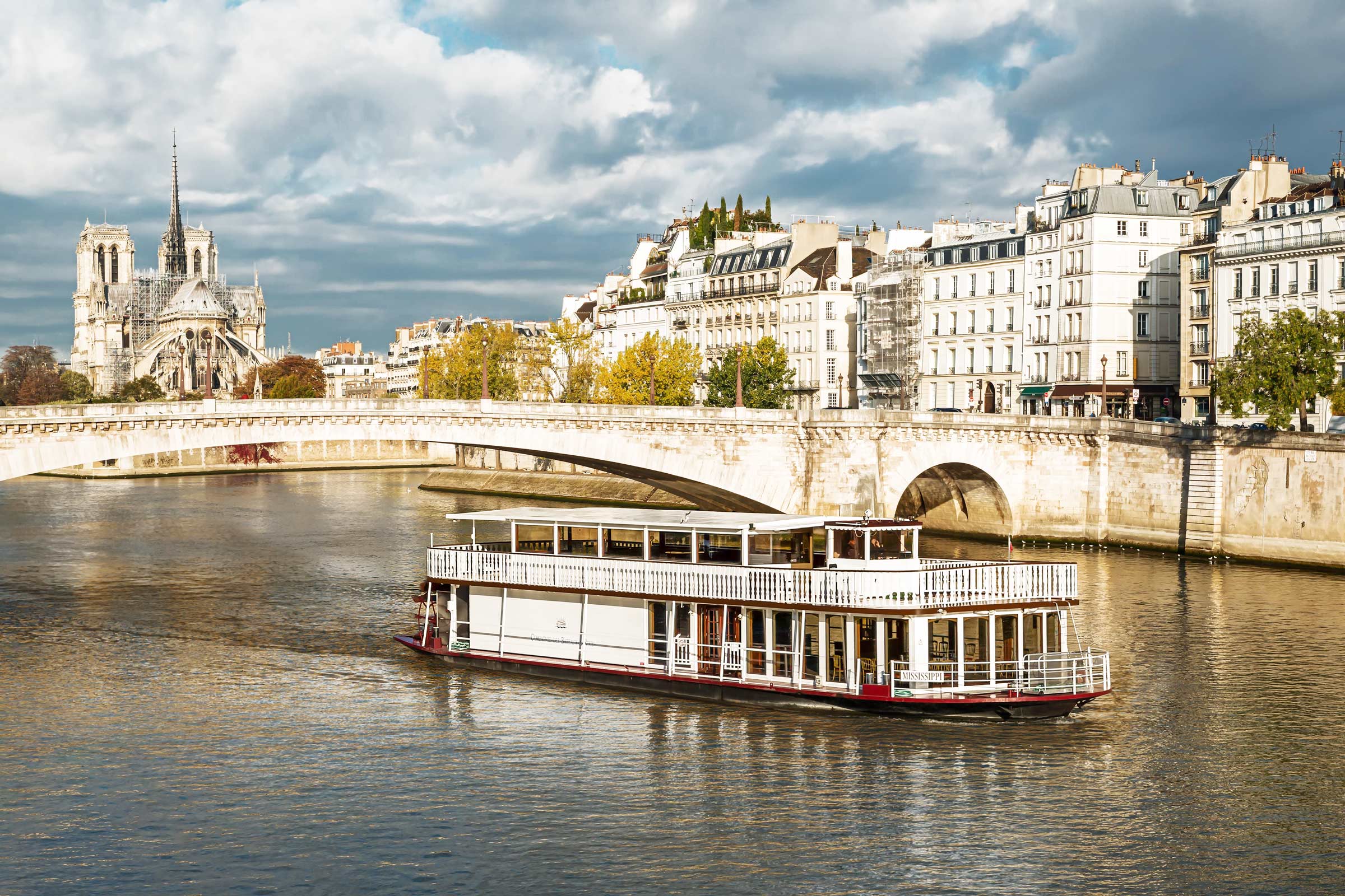 Péniche - Mississippi - Paris - Fleuv