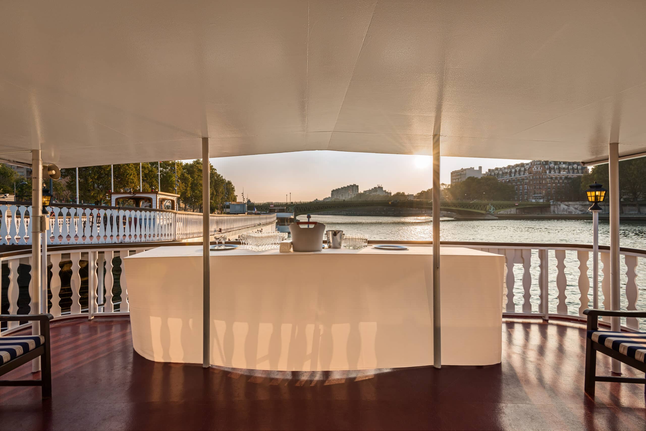 Péniche - Mississippi - Paris - Fleuv