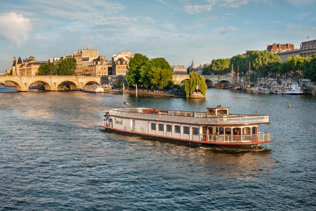 Péniche - Tennessee - Paris - Fleuv